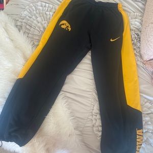 Nike Therma-Fit Iowa Hawkeyes Size Medium Pants